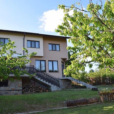 Miza Guest House Shtarkelovo Gnezdo Exterior foto